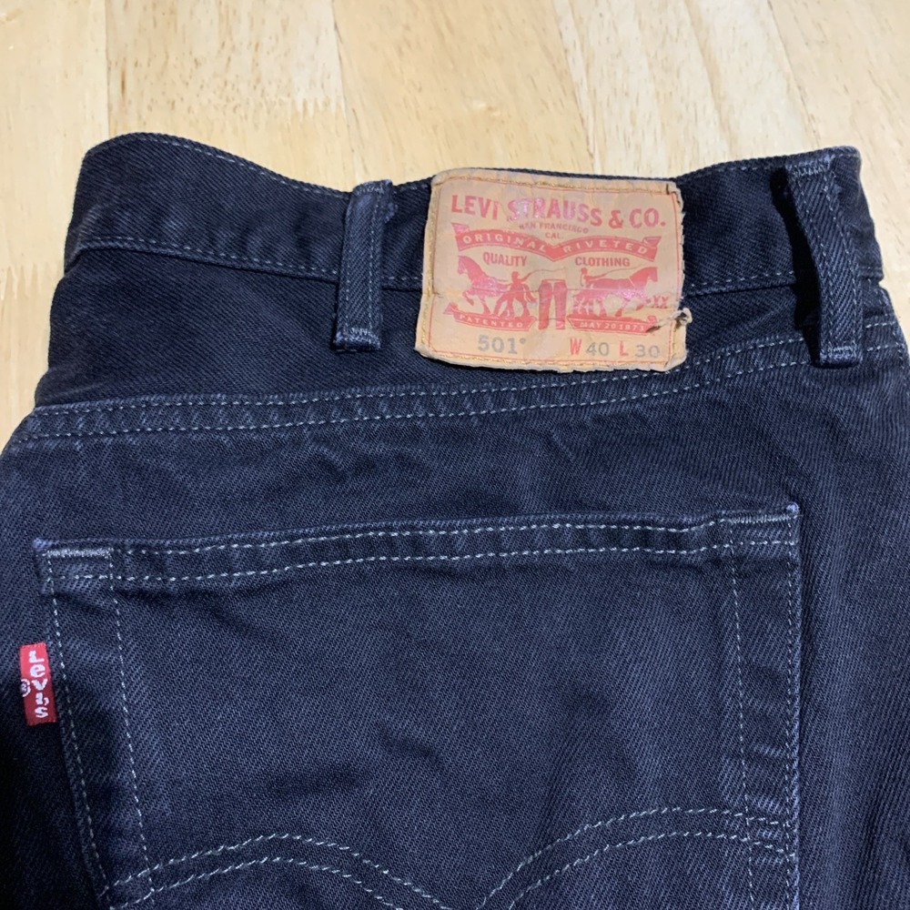 Vtg 90s Levis 501 Jeans Mens Tag 40x30 Black Denim Button Fly - Picture 4 of 10